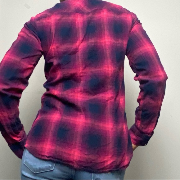 - Eddie Bauer Plaid Button down - Picture 6 of 12